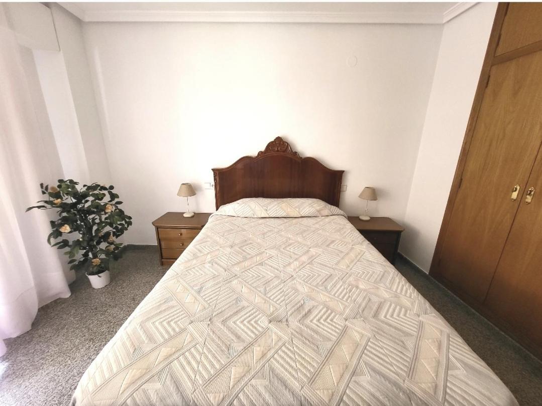 Апартаменти Amistosa, Habitacion Con Balcon, Alicante, Playa, Centro, Rambla, Mercado Екстер'єр фото